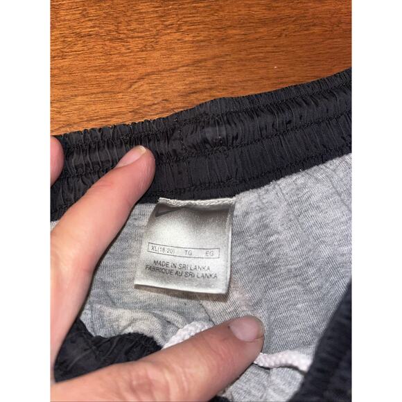 Vintage Nike Black Track Pants Youth XL 26x29 baggy With Zipper Ankles 90s Y2K - Picture 3 of 7